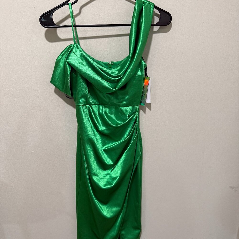 Macys BCX Green Dress